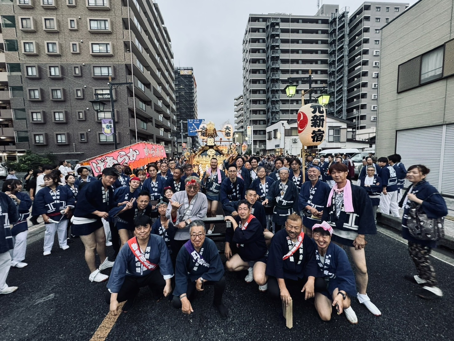元新宿の御輿 2